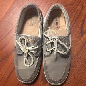 Women sperrys